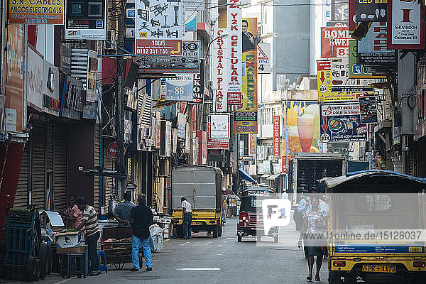 Straßenszene  Pettah  Colombo  Sri Lanka  Asien