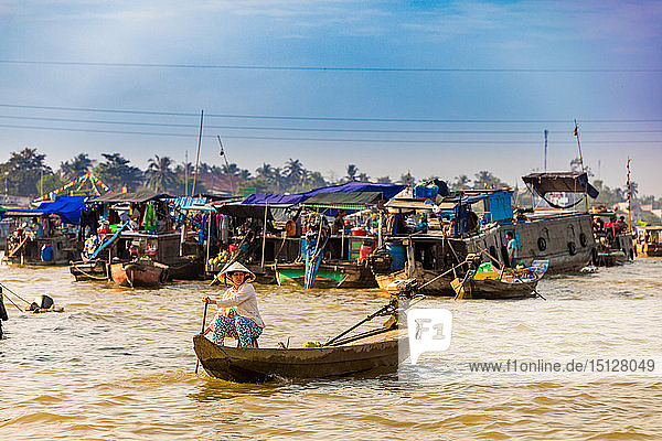 Der schwimmende Markt außerhalb von Can Tho  Vietnam  Indochina  Südostasien  Asien