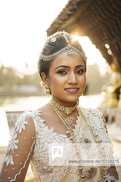 Porträt der Braut  Seema Malakaya-Tempel  Colombo  Westliche Provinz  Sri Lanka  Asien