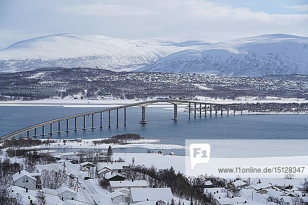 Tromso und sein Flughafen  Tromso  Provinz Troms  Norwegen  Skandinavien  Europa