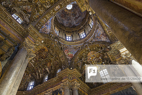 Innenraum der Kirche San Giuseppe dei Padri Teatini  Palermo  Sizilien  Italien  Europa