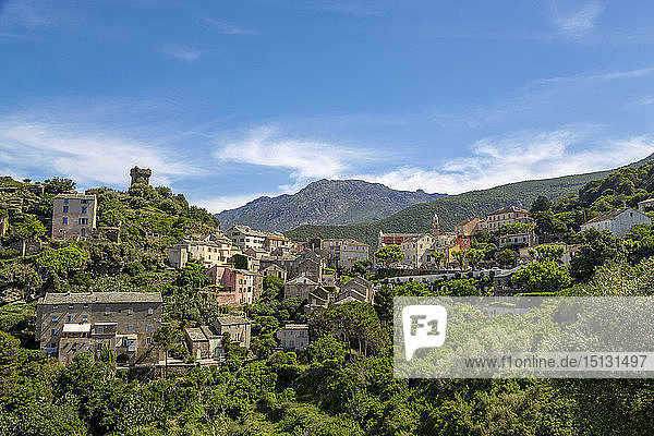 Das historische Bergdorf Nonza am Cap Corse  dem nördlichsten Punkt von Korsika  Frankreich  Mittelmeer  Europa