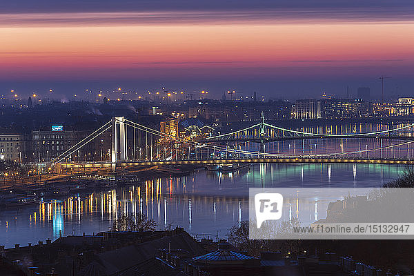 Dawn colours over the River Danube with Elisabeth Bridge and Liberty Bridge  UNESCO World Heritge Site  Budapest  Hungary  Europe