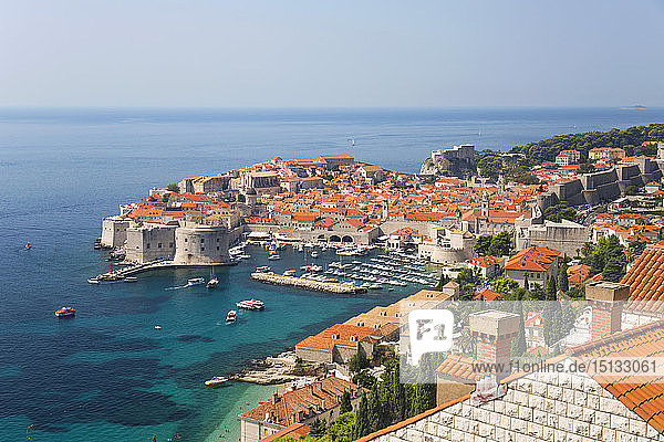 View over the Old Town (Stari Grad)  UNESCO World Heritage Site  from hillside above the Adriatic Sea  Dubrovnik  Dubrovnik-Neretva  Dalmatia  Croatia  Europe