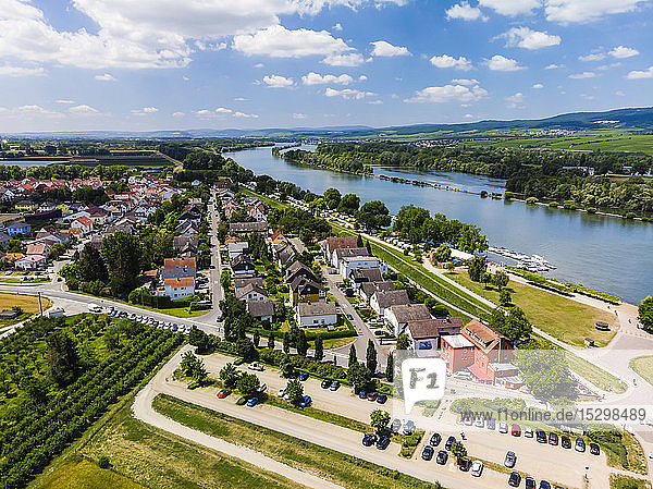 Deutschland  Rheinland-Pfalz  Luftbild von Heidesheim am Rhein  Rhein