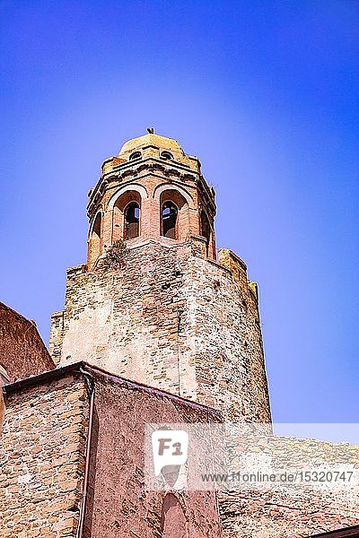 Glockenturm der Kirche von Castiglione della Pescaia  Ligurien  Italien