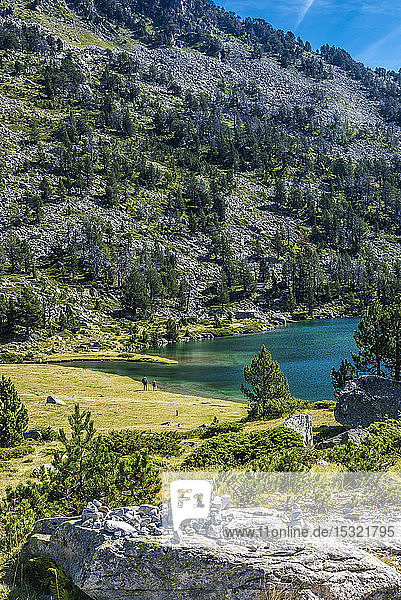 Frankreich  Hautes-Pyrenees  Haute Vallee d'Aure  Nationales Naturreservat Neouvielle  der Aumar-See