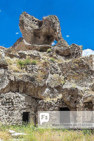 Türkei  Goreme-Nationalpark und die Felsenstätten von Kappadokien  verlassenes Troglodytendorf im Soganli-Tal in der Nähe von Urgup (UNESCO-Welterbe)