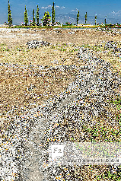 Türkei  antike Stätte von Hierapolis bei Pamukkale  Röhrennetz (UNESCO-Welterbe)