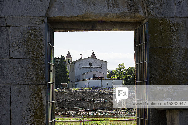 Europa  Italien  Basilikata  Italien  Basilikata  Venosa  Römischer archäologischer Park und paläochristliche Ruinen