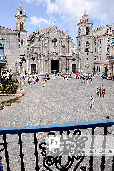 Amerika  Karibik  Kuba  Havanna  La Habana Vieja  Kathedralenplatz  Catedral de San Cristobal