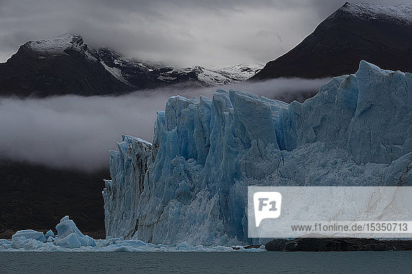 Der Perito-Moreno-Gletscher  Los Glaciares-Nationalpark  UNESCO-Weltkulturerbe  Provinz Santa Cruz  Patagonien  Argentinien  Südamerika