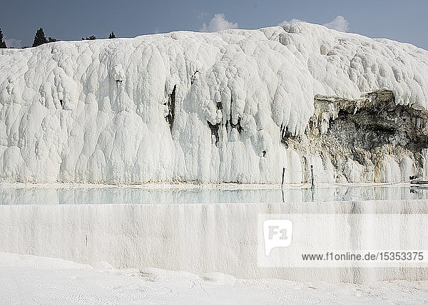 Kalziumkarbonat-Terrassen von Pamukkale (antike Hierapolis) Türkei