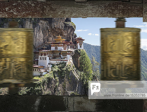 Tiger's Nest  buddhistisches Kloster bei Paro  Bhutan