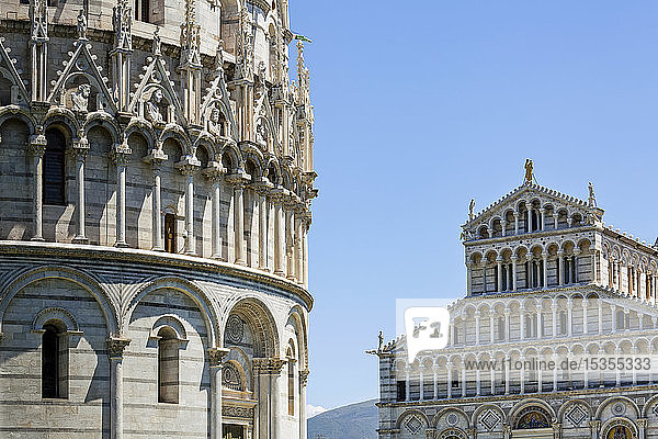 Baptisterium und Kathedrale von Pisa; Pisa  Italien