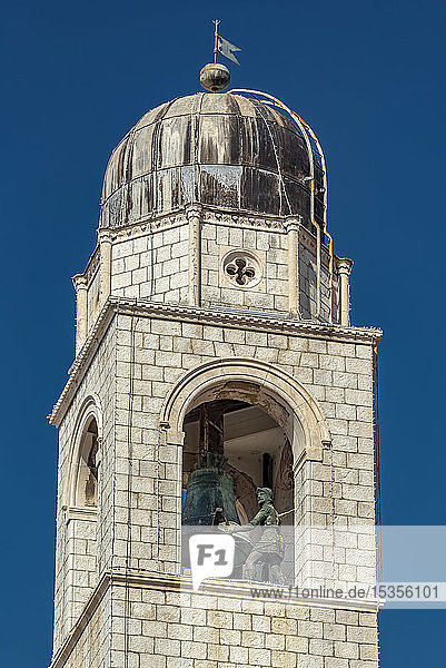 Die Zelenci  oder die Grünen Maro und Baro auf dem Glockenturm der Stadt; Dubrovnik  Gespanschaft Dubrovnik-Neretva  Kroatien