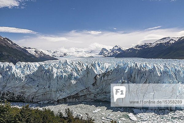 Perito-Moreno-Gletscher Zerklüftetes Eisfeld  Nationalpark Los Glaciares  Provinz Santa Cruz  Patagonien  Argentinien  Südamerika