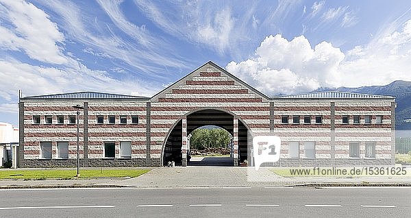 Verwaltungsgebäude und Betriebshof der Eigenverwaltung Bürgerlicher Nutzungsrechte Prad am Stilfserjoch Vinschgau Südtirol Italien Europa