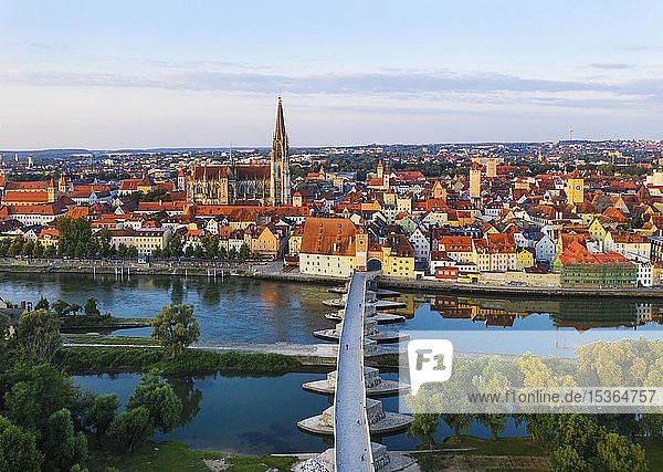 View over Danube and Old Town  Cathedral and Stone Bridge  Regensburg  aerial view  Upper Palatinate  Bavaria  Germany  Europe