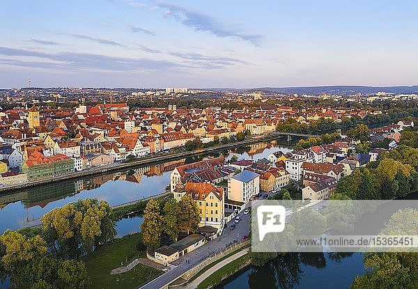 Danube Island Upper Wöhrd and Old Town  Regensburg  aerial view  Upper Palatinate  Bavaria  Germany  Europe