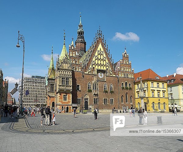Altstädter Rathaus am Rynek  Breslau  Polen  Europa