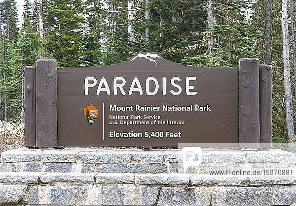 Schild Paradies  Hauptbesucherzentrum  Mt. Rainier National Park  Washington  USA  Nordamerika