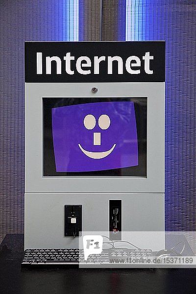 Internet at Düsseldorf International Airport  Düsseldorf  North Rhine-Westphalia  Germany  Europe
