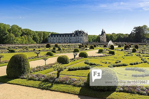 Garten von Diane de Poitiers  Chateau de Chenonceau  Loiretal  Departement Indre-et-Loire  Centre-Val de Loire  Frankreich  Europa