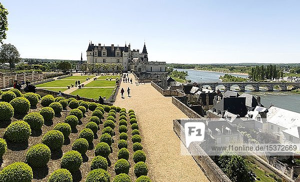 Schloss und Gärten von Amboise  Loiretal  Departement Indre-et-Loire  Centre-Val de Loire  Frankreich  Europa