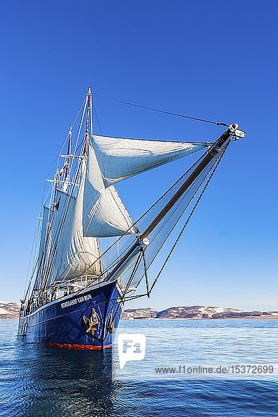 Segelschiff Rembrandt van Rijn in Scoresbysund  Ostgrönland  Grönland  Nordamerika