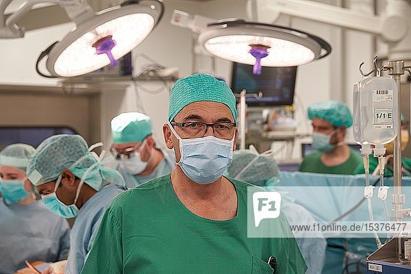 Heart surgeon Prof. Richard Frey in the operating room  Bundeswehr Central Hospital Koblenz  Rhineland-Palatinate  Germany  Europe