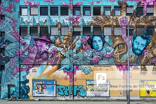 Fassade mit Graffiti SWM Stadtwerke München Obergiesing München Oberbayern Bayern Deutschland Europa