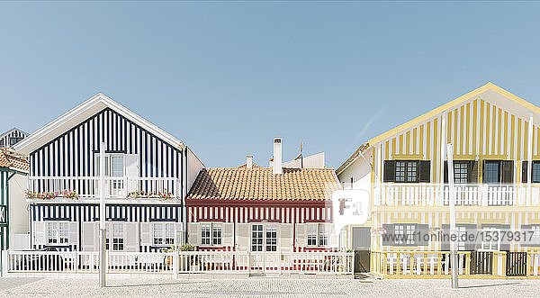 Ansicht der gestreiften Häuser  Costa Nova  Portugal