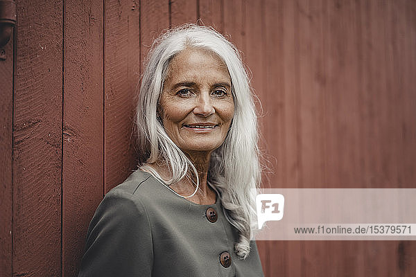 Porträt einer schönen älteren Frau