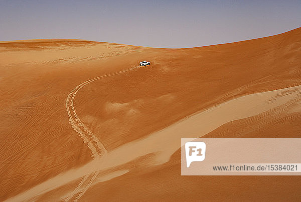Sultanat Oman Wahiba Sands Dünenschlachten in einem SUV