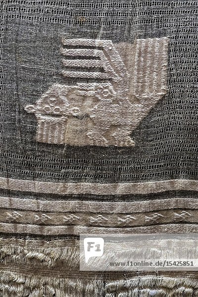 Peruvian pre-Columbian textile Chimú culture (900 to 1470 AC). Amano museum Lima Peru.