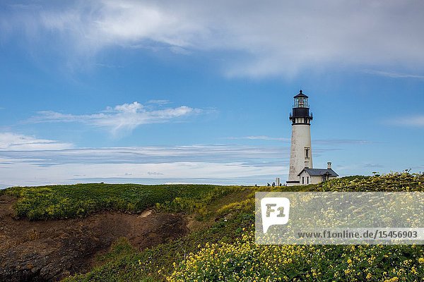The Yaquina lighthouse also known as the Foulweather Lighthouse was built in the 19th Century to guide mariners off the rugged coast of Oregon.