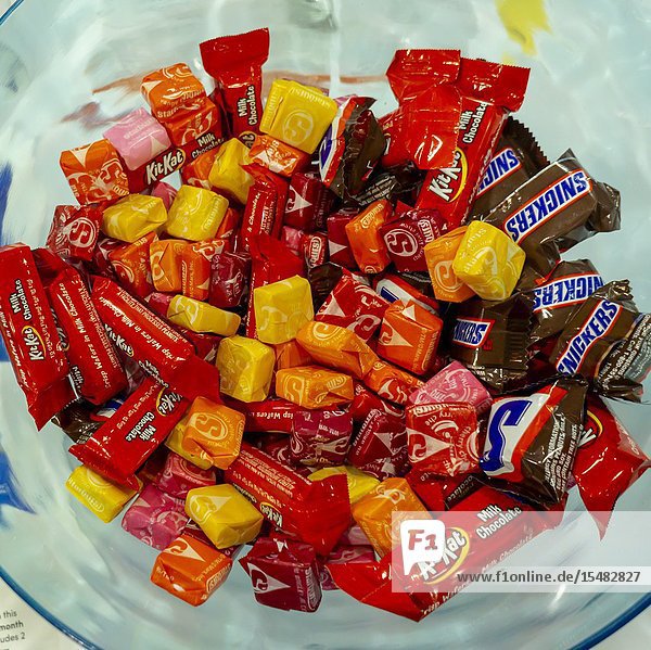 Candy bowls from an assorment of start-ups at the TechDay event in New York on Thursday May 2 2019 at the Jacob Javits Convention Center (© Richard B. Levine).