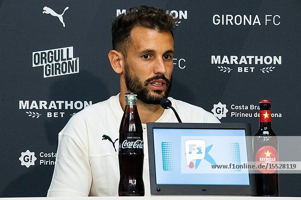 August 30 2019 - Cristhian Stuani the main striker of Girona FC has renewed for 4 more years until 2023. This evening the official act was held in Montilivi.