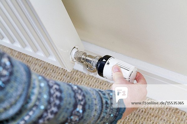 Thermostat on a radiator being turned down