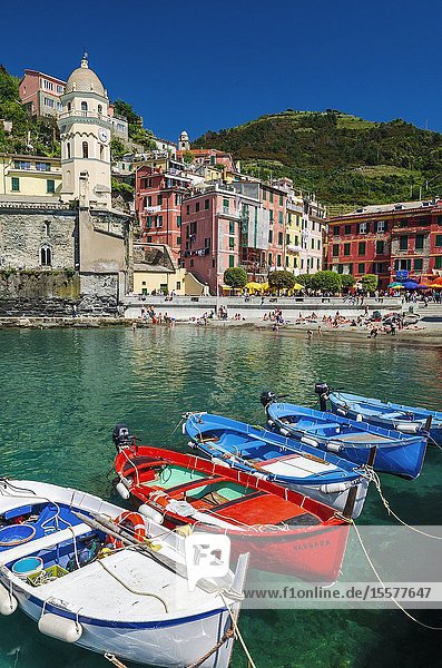 Colorful fishing boats and beach at Vernazza  Cinque Terre  Liguria  Italy.