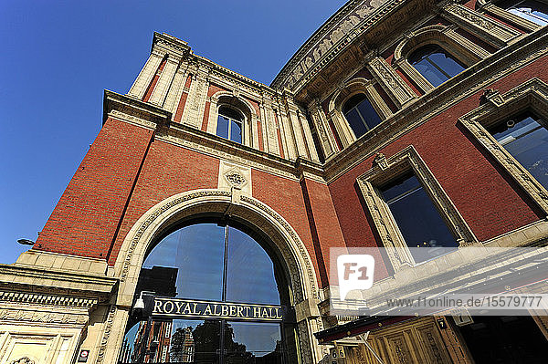 UK  London  Eingang zur Royal Albert Hall
