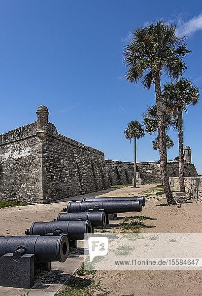 Kanonen beim Castillo de San Marcos in St. Augustine  USA