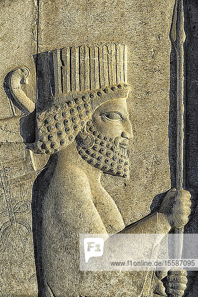 Detail der Fassade der Apadana-Treppe  Relief der Achämeniden  Meder und Perser  Persepolis  UNESCO-Weltkulturerbe  Provinz Fars  Islamische Republik Iran  Naher Osten