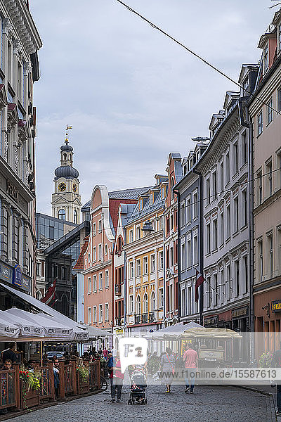 Tirgonu-Straße und Rathaus von Riga  Altstadt  UNESCO-Weltkulturerbe  Riga  Lettland