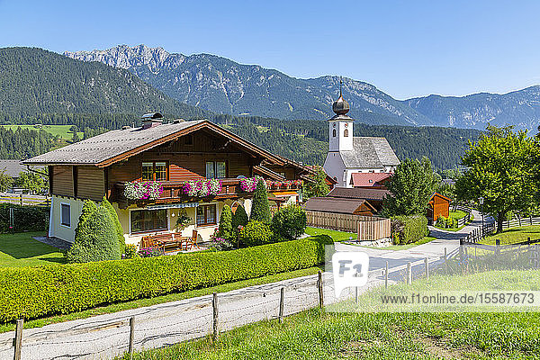 Ansicht der Kirche Heilige Margaretha in Oberhaus  Steiermark  Österreich