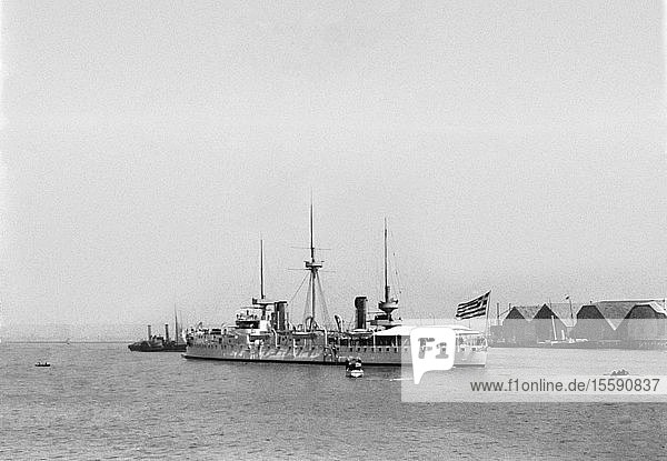 Negativ um 1900  viktorianische Ära. Schlachtschiff der Psara Spetsai -Klasse mit der griechischen Marine  Spithead Naval Review 1902