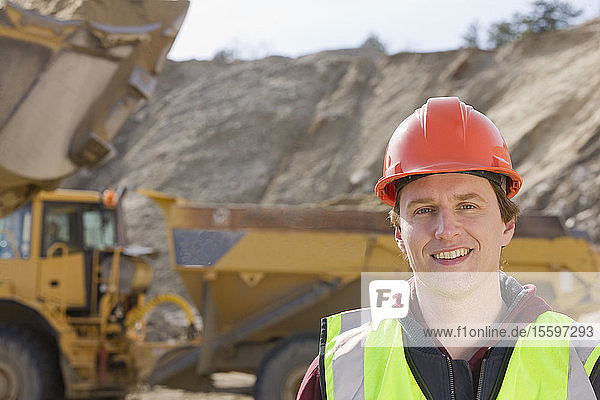 Ingenieur auf einer Baustelle