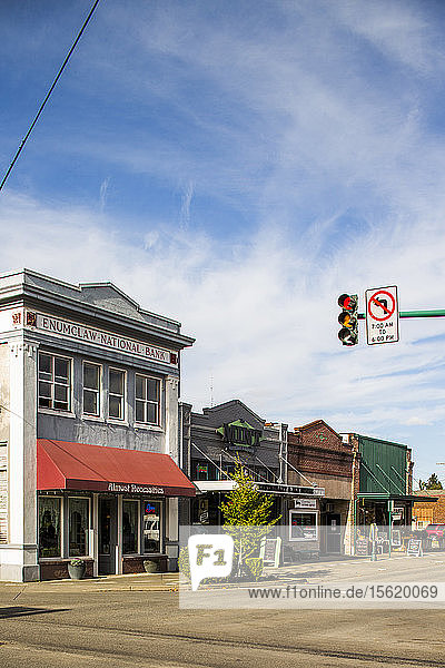 Hauptstraße in der Kleinstadt Enumclaw  Washington  USA.