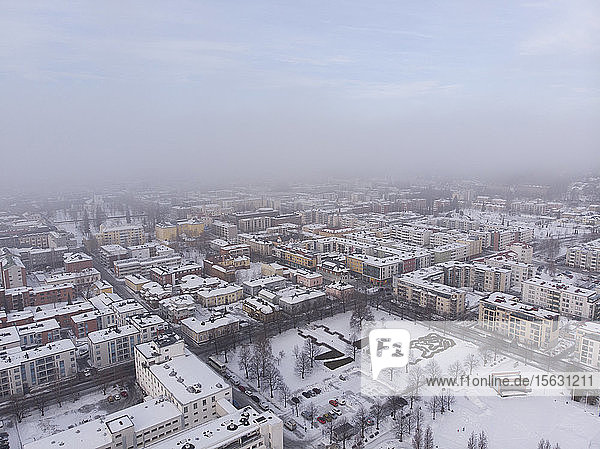 Finnland  Kuopio  Luftaufnahme der Stadt im Schnee